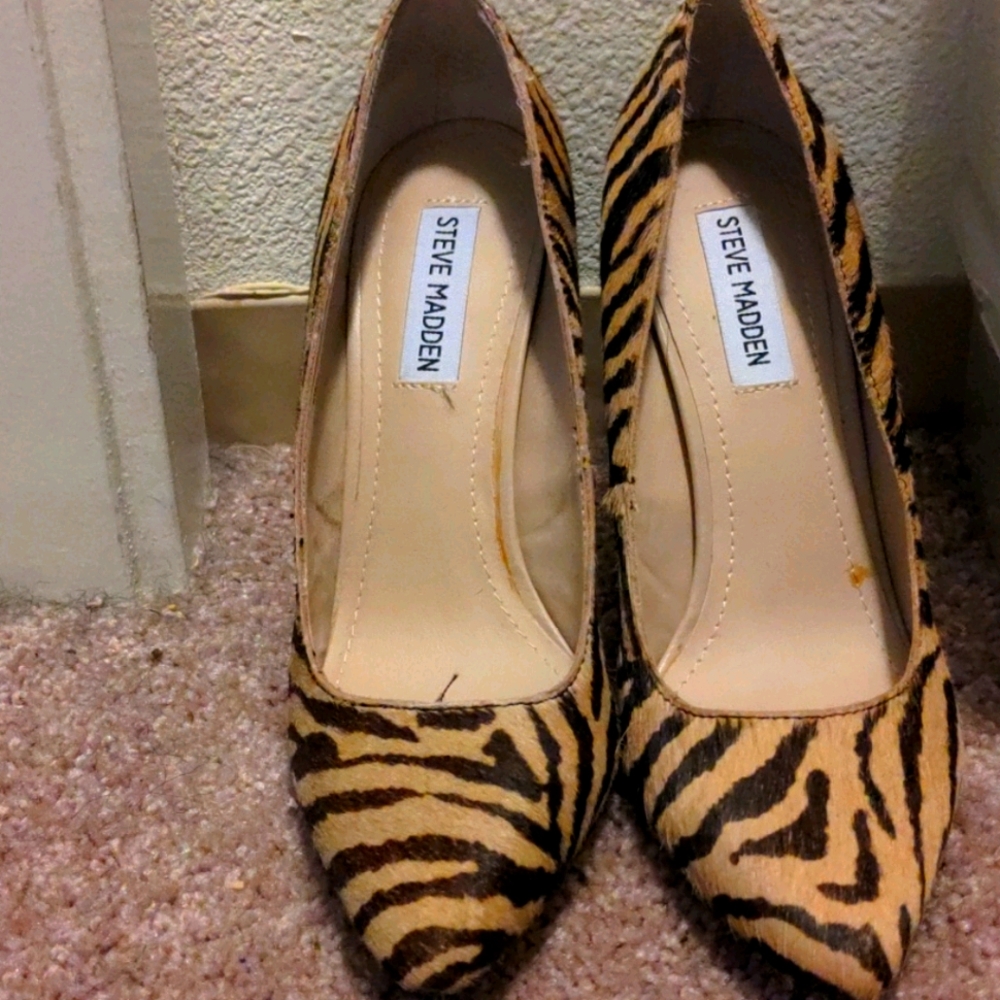 Women's shoes